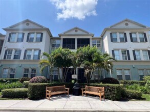 Building Photo - Beautiful 2 Bedroom Condo in Windermere