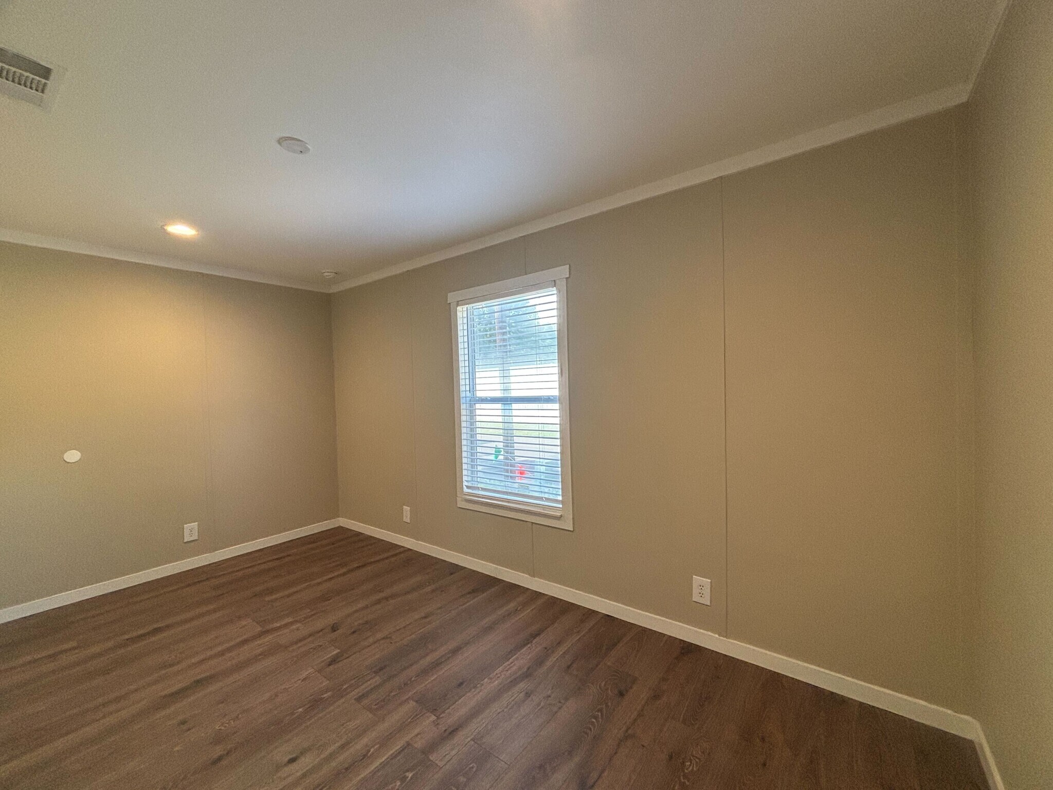 Building Photo - 231 Fryer St