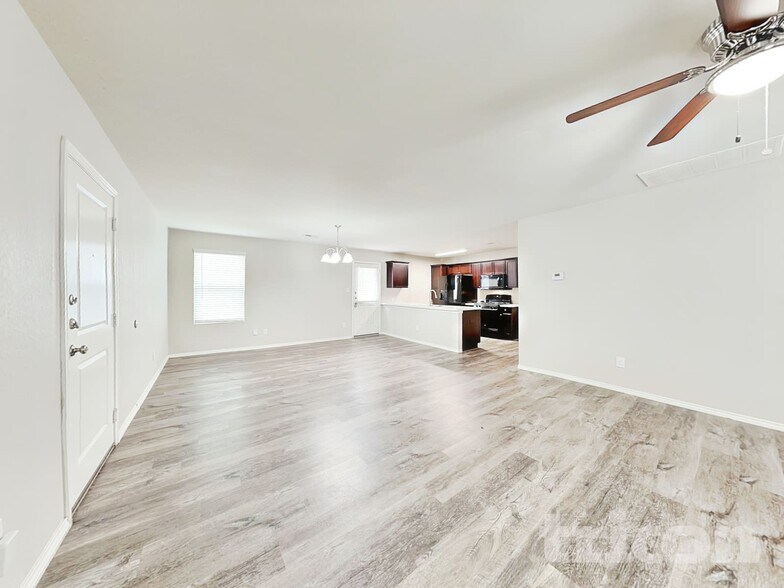 Building Photo - 8525 Amistad Cove