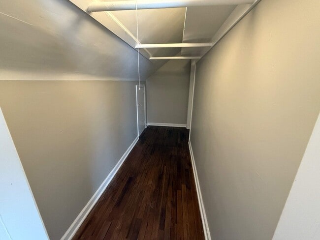 Building Photo - Renovated 3-Bedroom Home – We Welcome Sect...