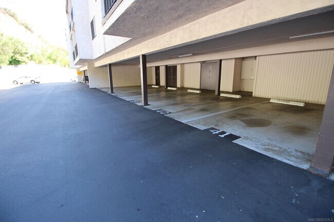 Building Photo - 6780 Friars Rd