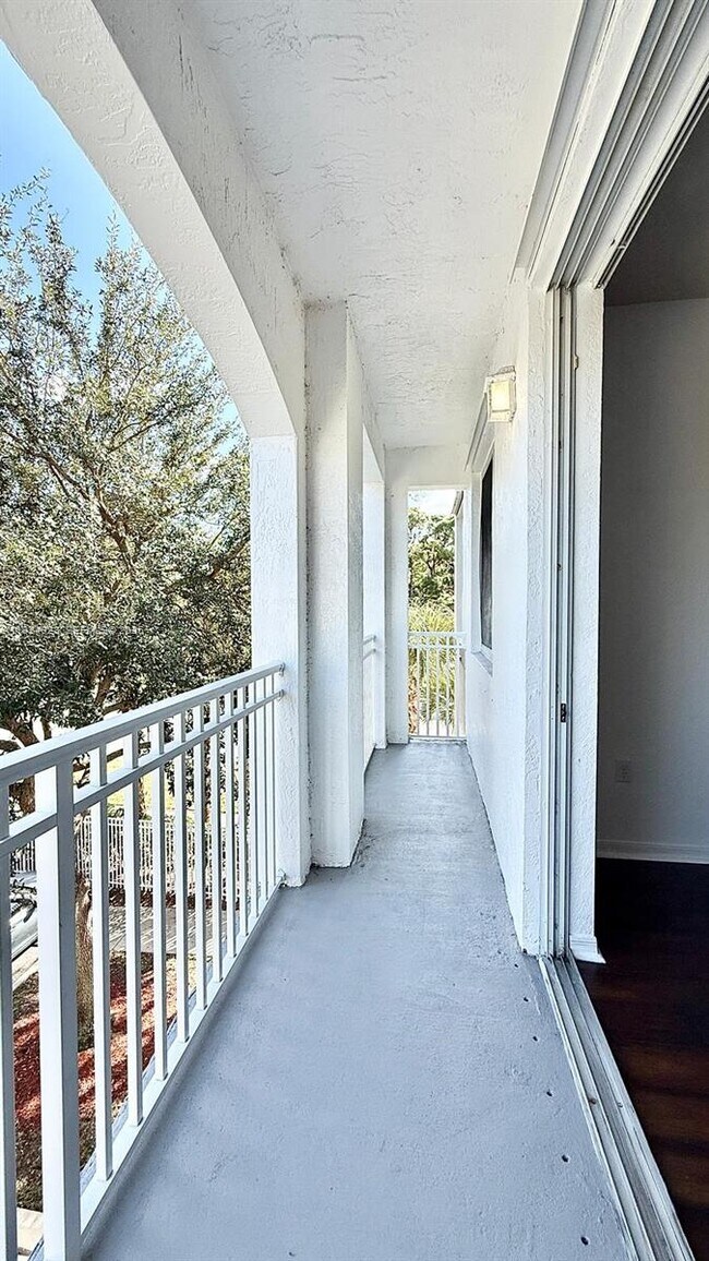 Building Photo - 11032 Legacy Dr