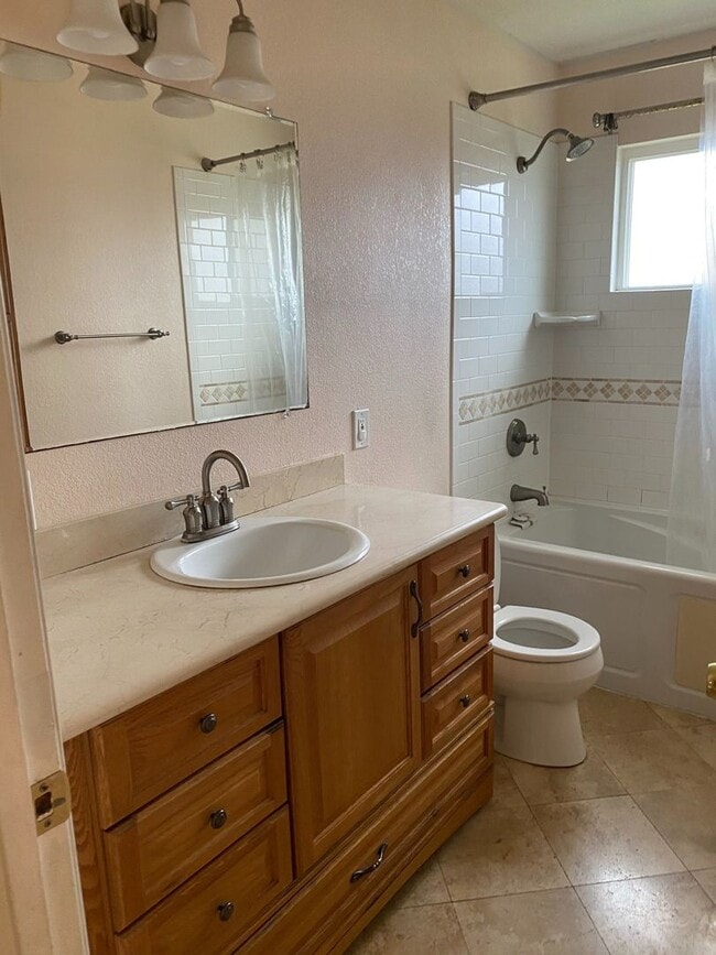 Building Photo - Coming Soon! Single family home located in...