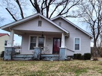 Building Photo - Adorable 2br/1ba house in heart of South K...