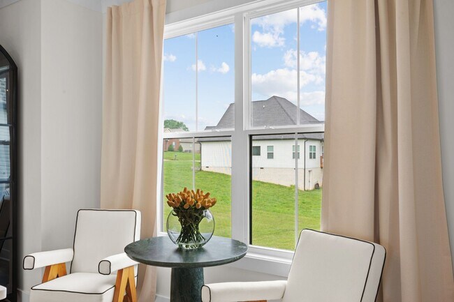 Building Photo - Modern 3 Bed on Nearly an Acre