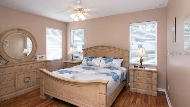 Building Photo - 750 Kettering Rd