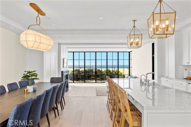 Building Photo - 2428 The Strand