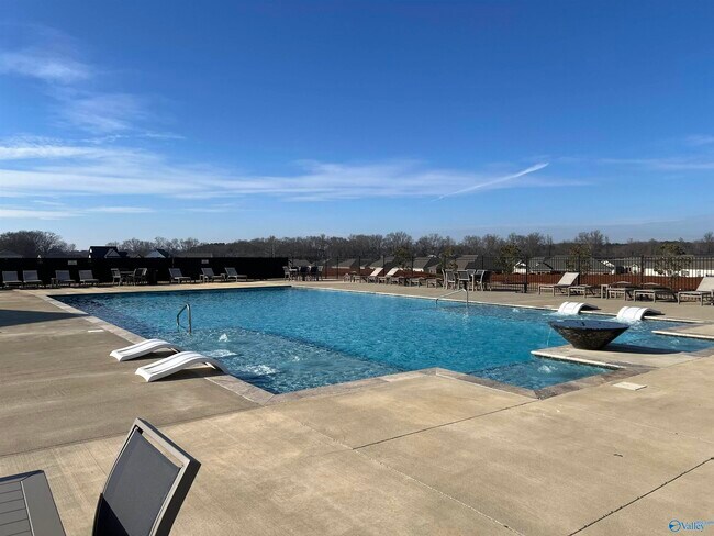 Building Photo - 111 Shylock Ln