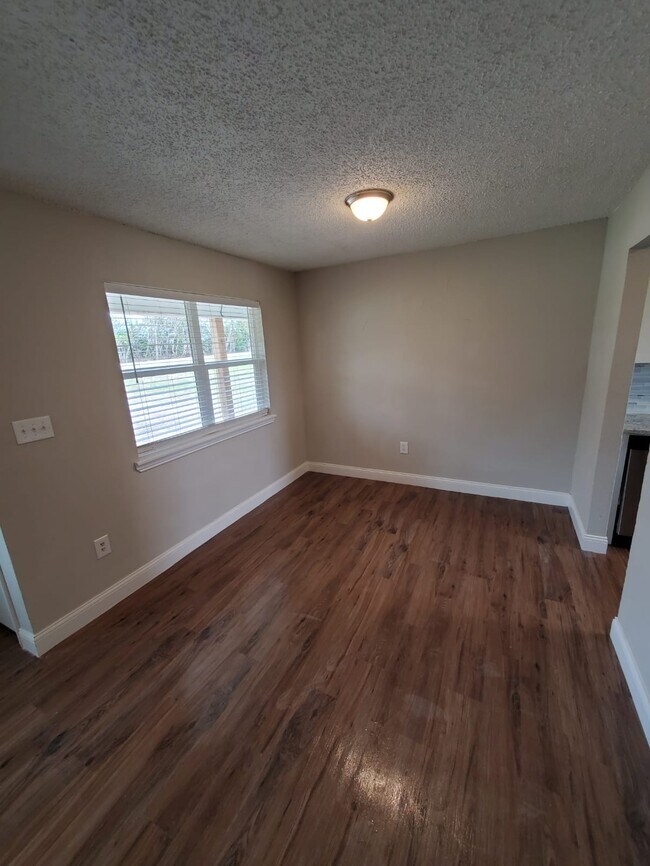 Building Photo - 1166 N Texas 78 Business