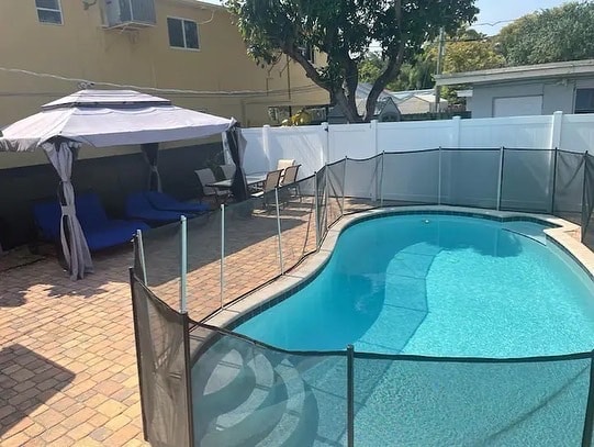 Building Photo - SUPER VILLAS