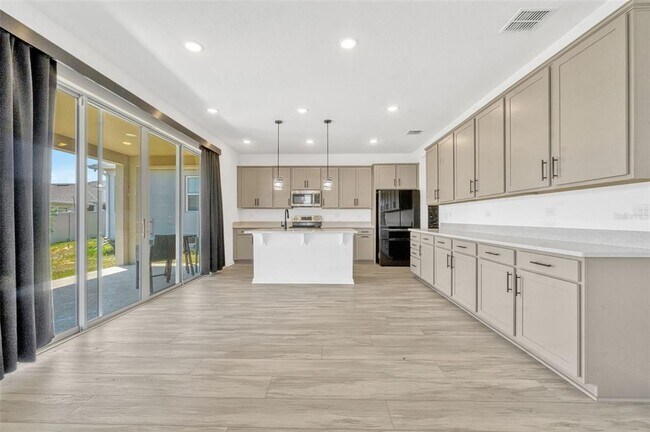 Building Photo - 1003 Sugarwood St