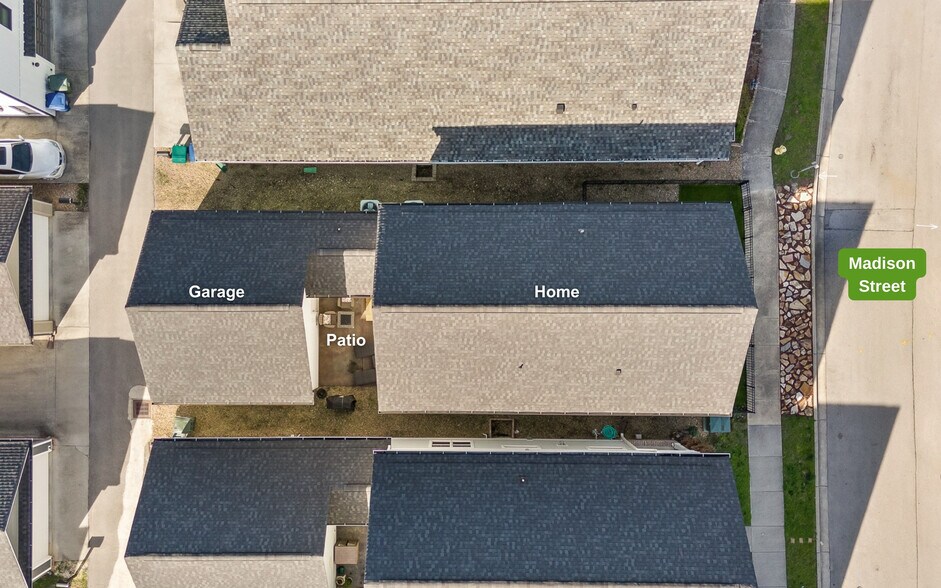 Building Photo - 1449 Madison St