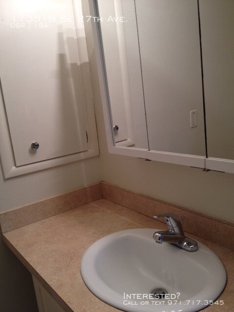 Building Photo - Dutch Village Apartments