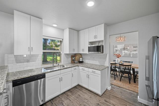 Building Photo - 4004 Willow Run Dr