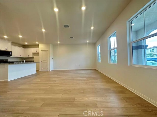 Building Photo - 8536 Midway Ln