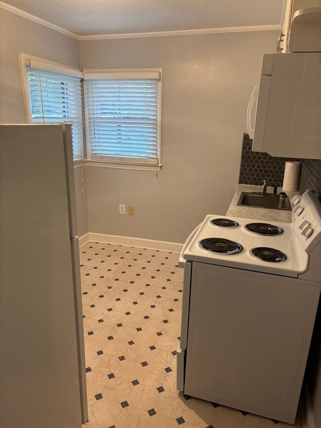 Building Photo - Burlington