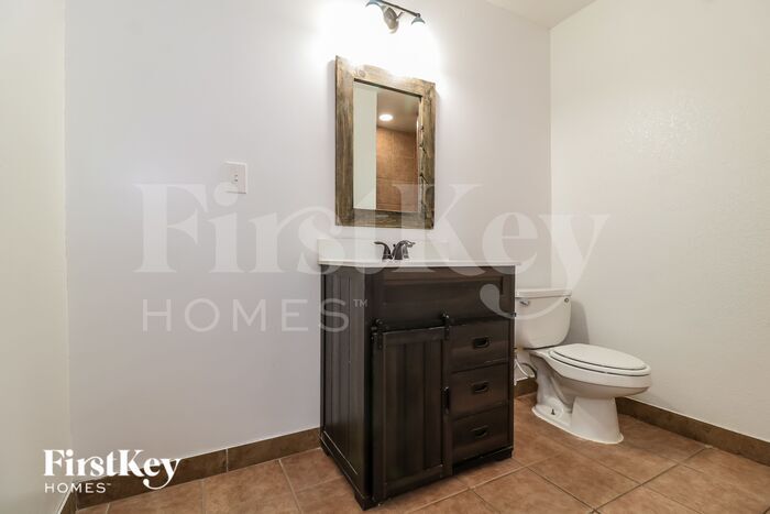 Building Photo - 17824 N 57th Dr