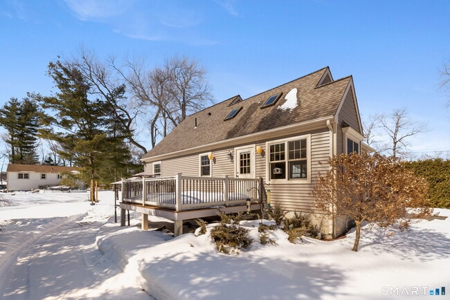 Building Photo - 5 Sunningdale Ln