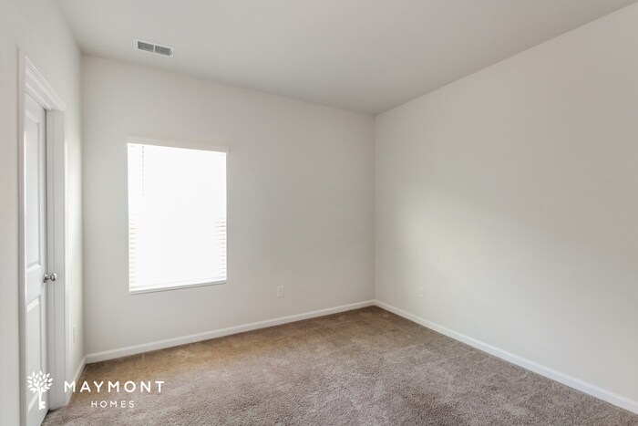 Building Photo - 323 Augustine Dr
