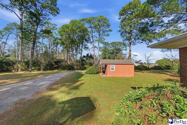 Building Photo - 2218 N Douglas St