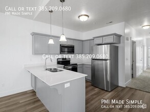 Building Photo - Charming 3-Bed Condo with 1-Car Garage in ...