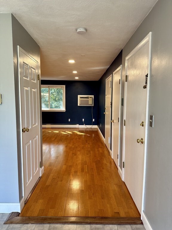 Building Photo - 152 Linebrook Rd