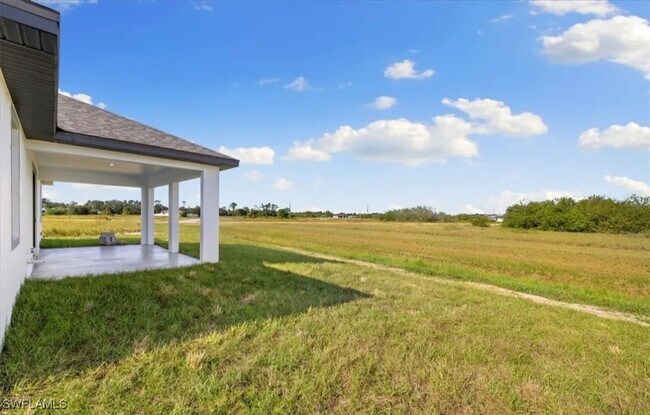 Building Photo - 7004 Brazil Ct