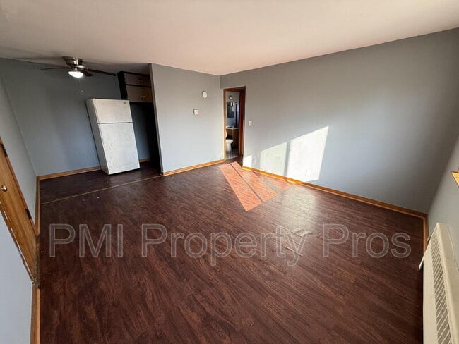 Building Photo - 1981 W Villard Ave