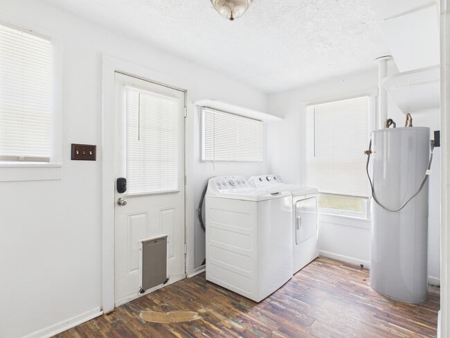 Building Photo - 138 Watson St