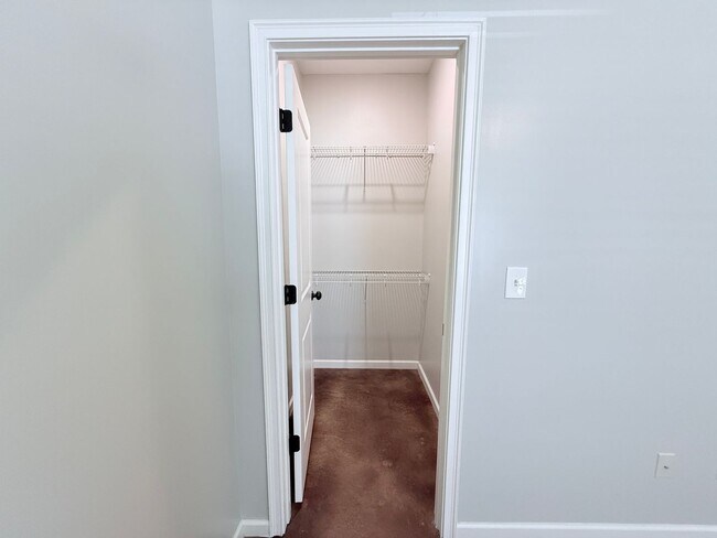 Building Photo - 103 Private Rd 4017