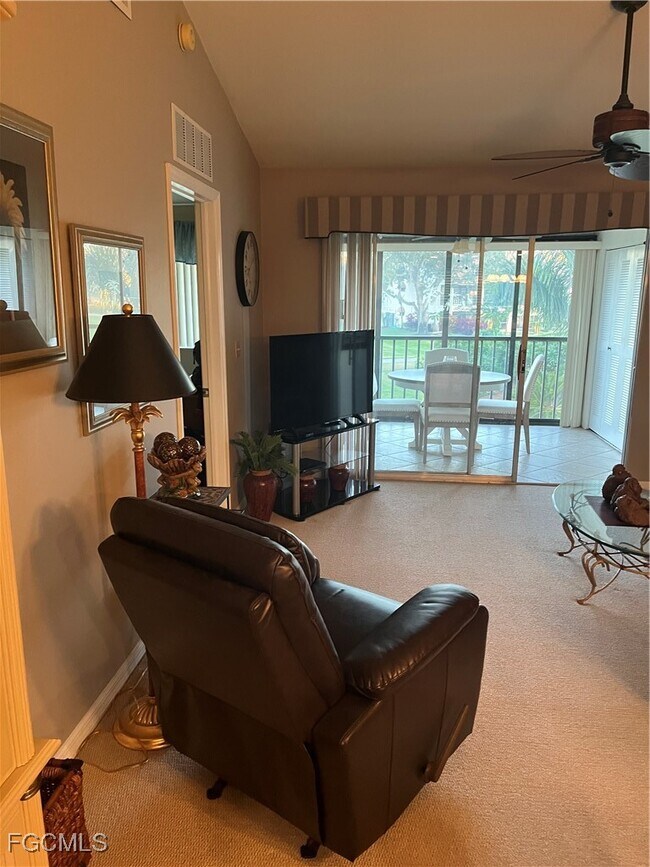 Building Photo - 13094 Cross Creek Ct