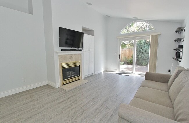 Building Photo - Charming Single-Level Home in Southeast Bo...