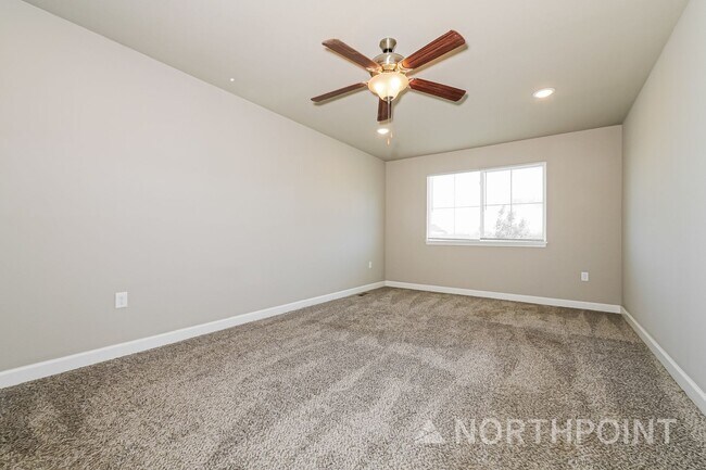 Building Photo - 3 BR/2.5BA | Newly Renovated Single Family Home | 1-Car Covered Parking | Great backyard!