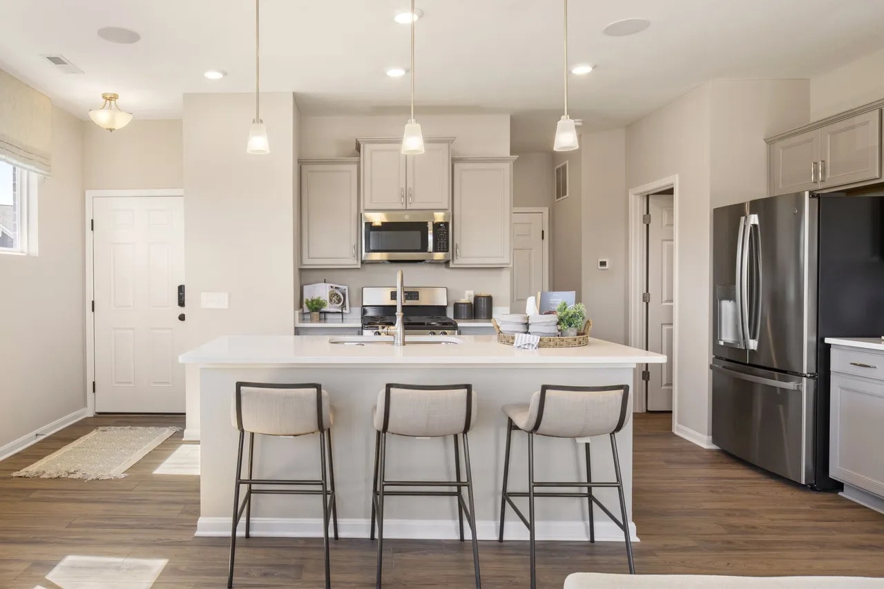 Building Photo - 5567 Eagle Ct