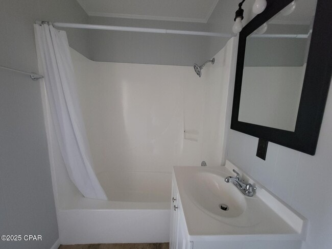 Building Photo - 6529 Chipewa St