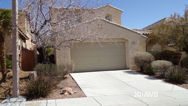 Building Photo - VISTA VERDE AT SUMMERLIN 3bd 2.5 bth WITH PRIVATE POOL & SPA