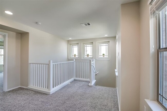 Building Photo - 123 Mancos Dr