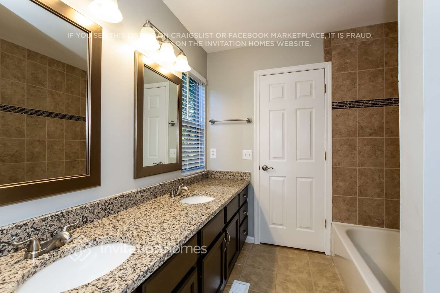 Building Photo - 16119 Amber Field Dr