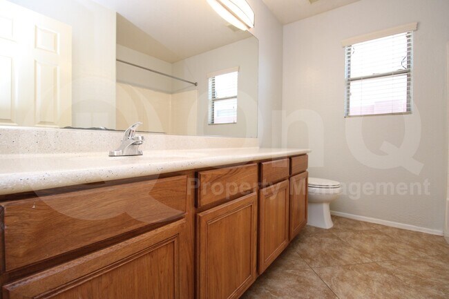 Building Photo - 5406 W Ian Dr