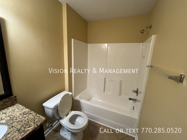 Building Photo - 4694 Glider Cir