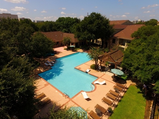 Building Photo - 2600 Gracy Farms Ln