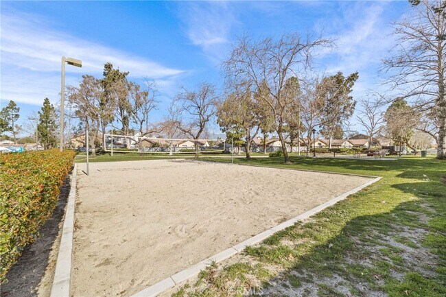 Building Photo - 3732 Oak Creek Dr