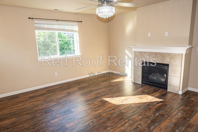 Building Photo - 1441 Farina Lp SE