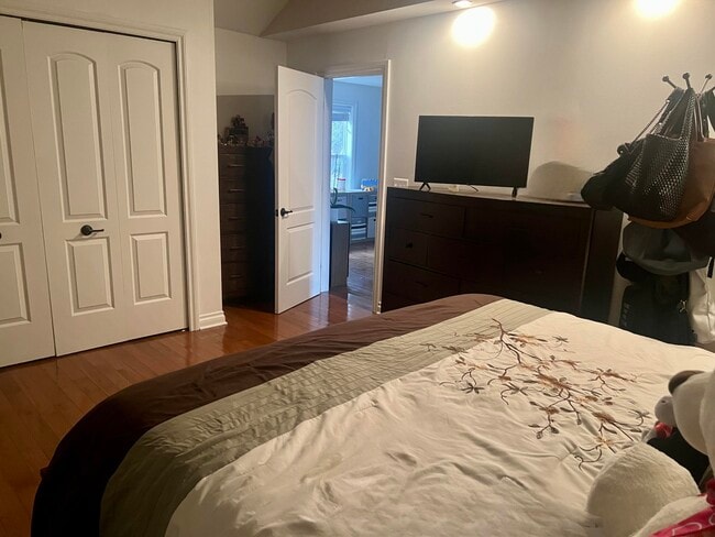 Building Photo - 5015 N Territorial Rd