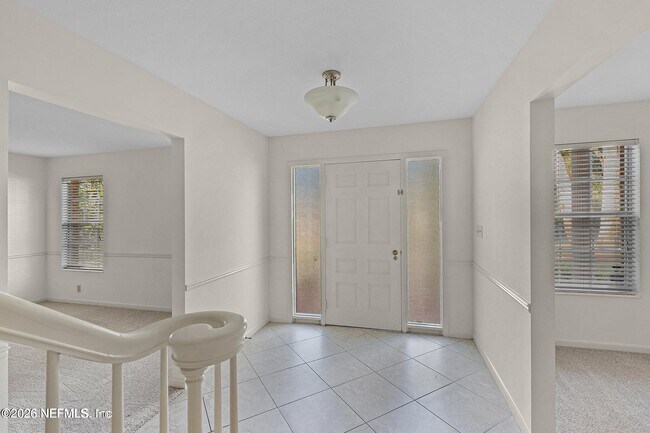 Building Photo - 1922 Holly Oaks Ravine Dr