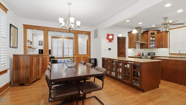 Building Photo - 30 Longfellow St NE