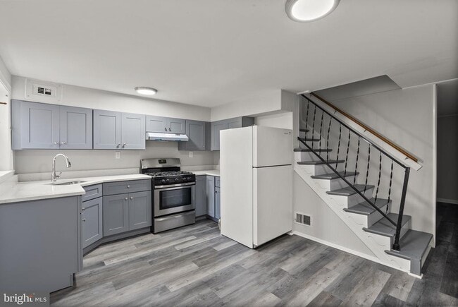Building Photo - 8059 Gray Haven Rd