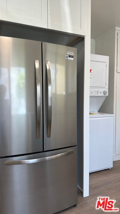 Building Photo - 517 S Kenmore Ave