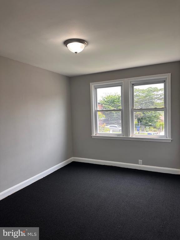 Building Photo - 3725-FLOOR-3725-FLOO2 Bonview Ave