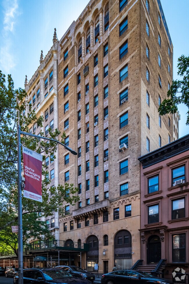 Building Photo - 130 Clinton St